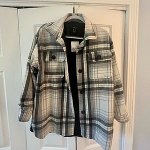 NWT Gray and White Flannel Shacket Forever 21